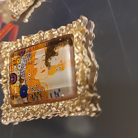 Mother Love ❤️ Earrings - Picture 3 of 7